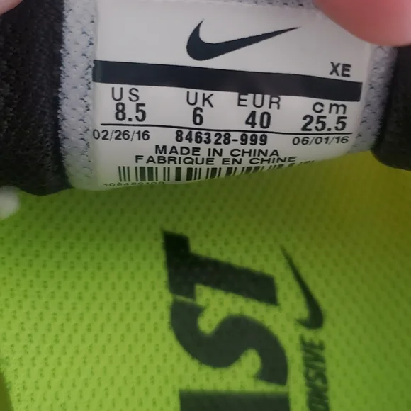 🚨🚨Nike Zoom Pegasus 33  Lime Green and Pink Running Shoes🚨🚨 - Picture 7 of 8